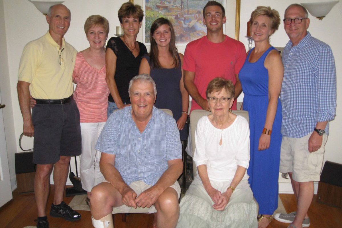 The extended Strunk family in 2013, Hank and Donna (front-row). Sisters Sue (second from left), Sarah (third from left), and Jane (second from right).